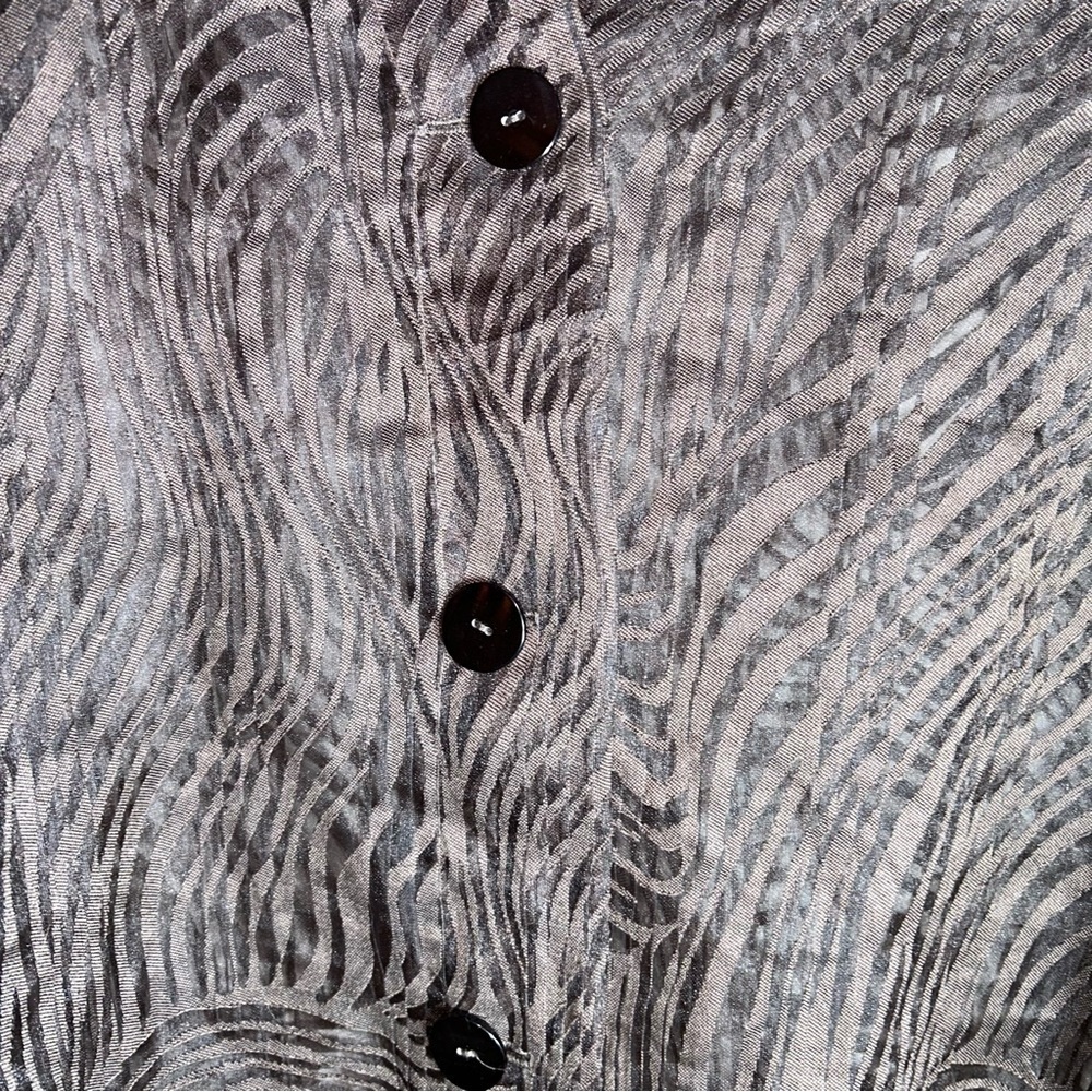 City Knits Shear Button Blouse Zebra Print - Size L - Picture 4 of 4